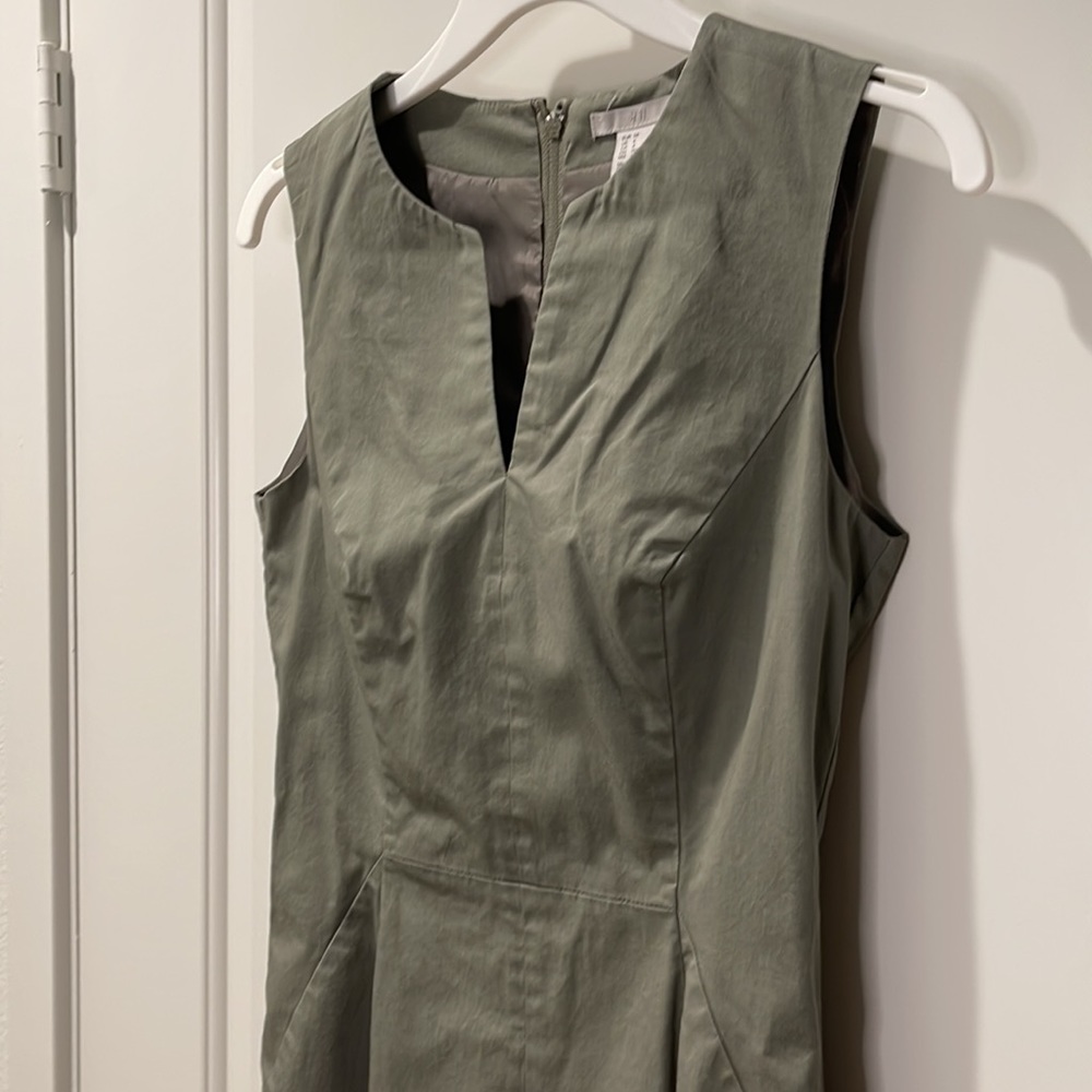 H&M Cocktail Dress Slim Fit.